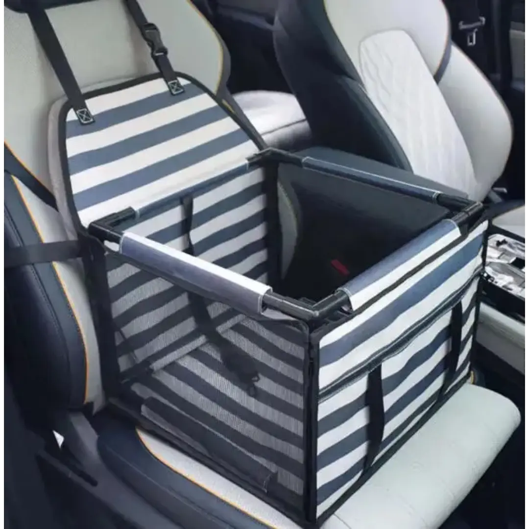 Dog Car Seat for Small & Medium Dogs, Waterproof Travel Carrier 39 × 39 cm
