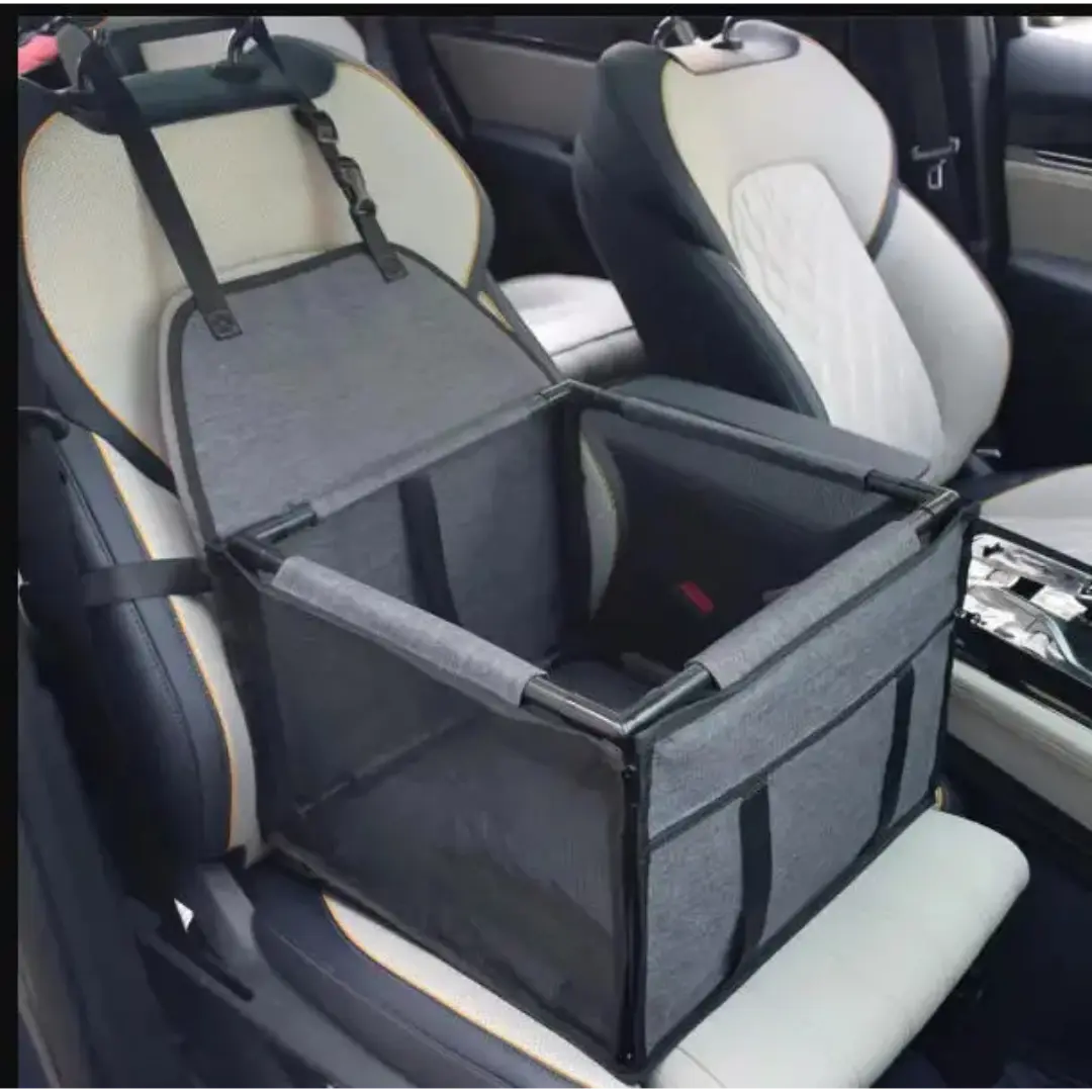 Dog Car Seat for Small & Medium Dogs, Waterproof Travel Carrier 39 × 39 cm