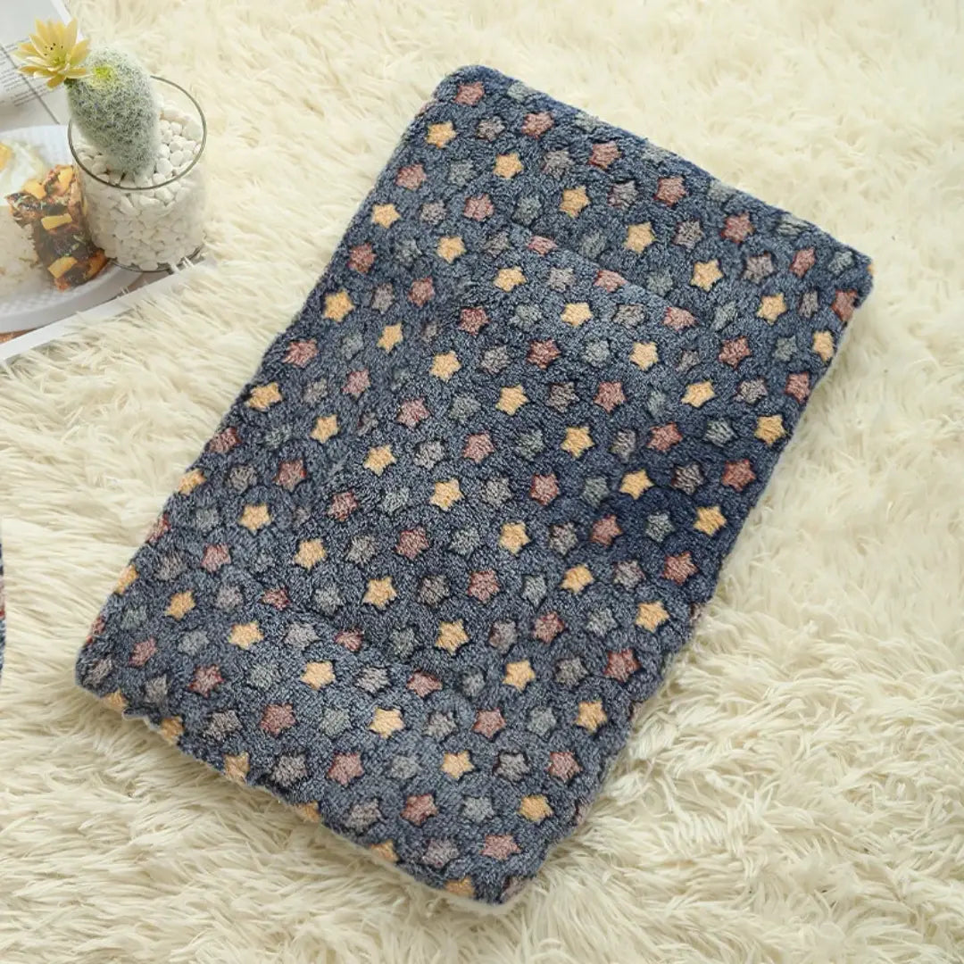 Pet Mat for Dogs & Cats, Soft Padded Washable Bed with Star Print